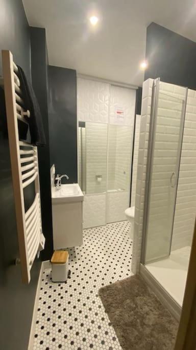 Sejour Detente Au Coeur De Macon Spa,Cine,Bouteille Offerte Eksteriør bilde